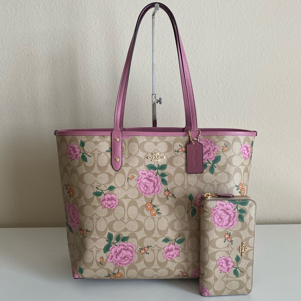 Coach purse and wallet set - Picture 1 of 8